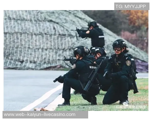 UFC猿人与冰人激烈对决谁将成为终极战斗之王 UFC猿人与冰人激烈对决谁将成为终极战斗之王